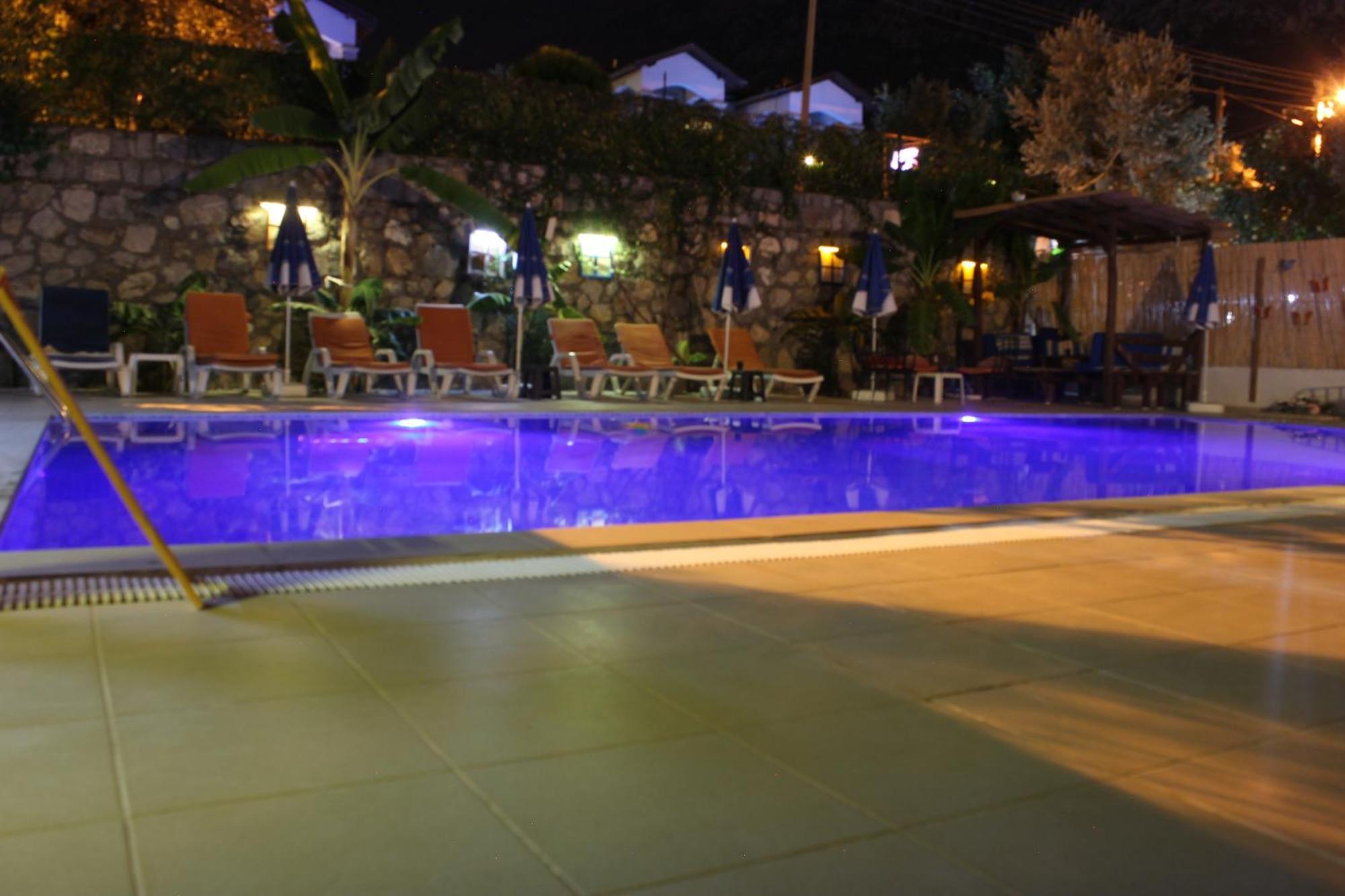 Sarihan Apart Otel 올루데니스 외부 사진