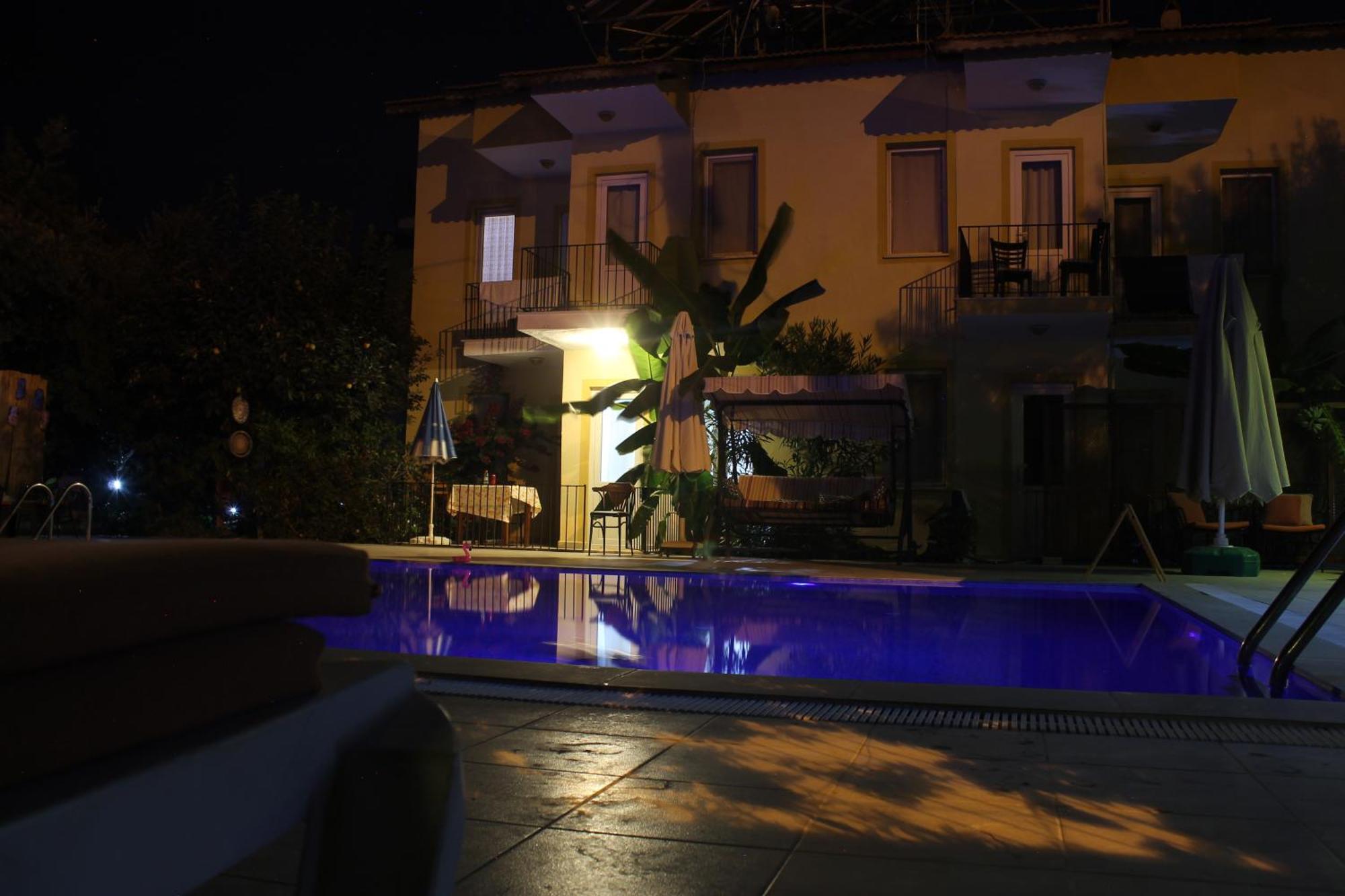 Sarihan Apart Otel 올루데니스 외부 사진