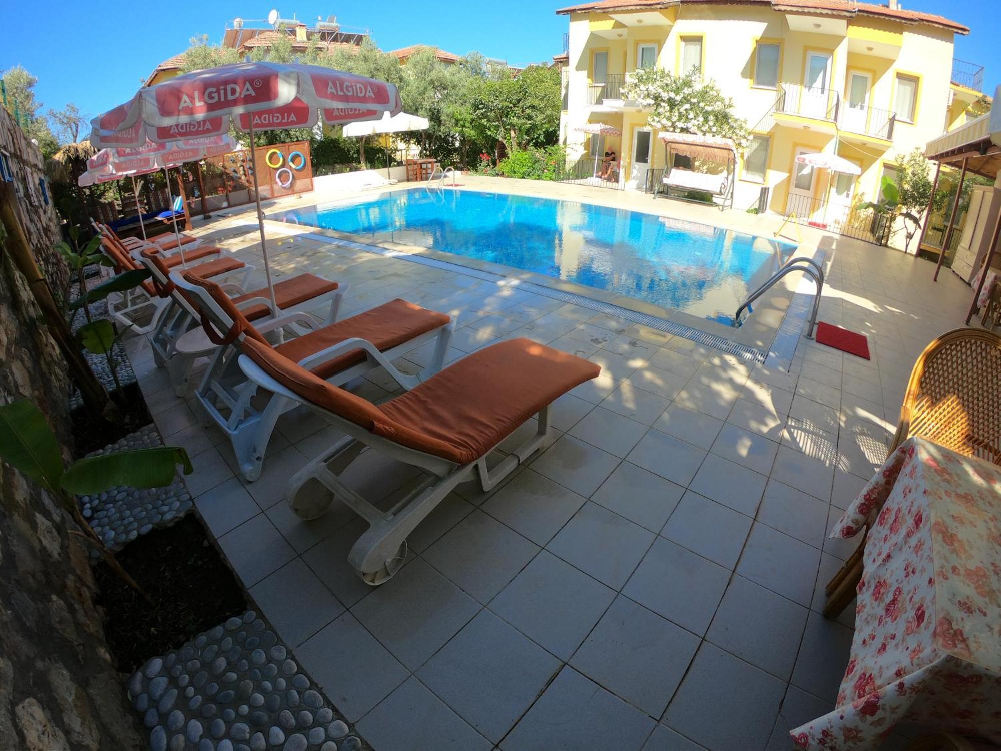 Sarihan Apart Otel 올루데니스 외부 사진